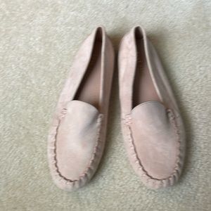 Cole Haan pink suede driving moccasin pale pink 9 1/2 B